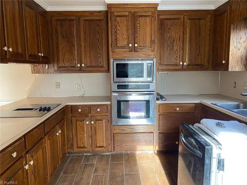 1907 Candelar Dr, High Point, NC 27265 photo 6