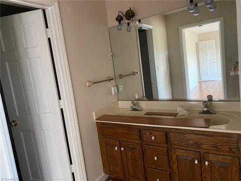 1907 Candelar Dr, High Point, NC 27265 photo 17