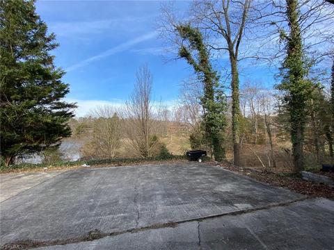 1907 Candelar Dr, High Point, NC 27265 photo 28