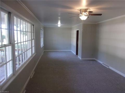 217 Rockspring Rd, High Point, NC 27262 photo 2