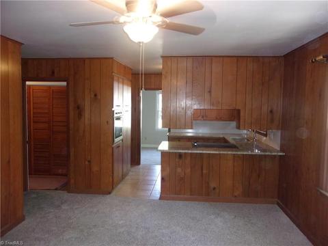 217 Rockspring Rd, High Point, NC 27262 photo 9