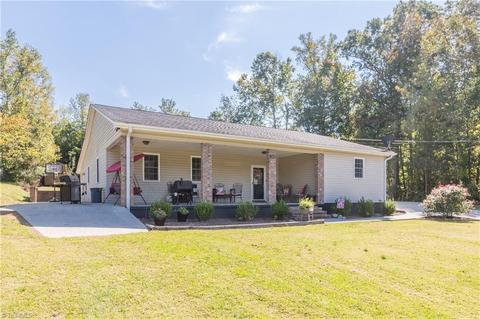 5172 Payne St, Trinity, NC 27370 photo 2