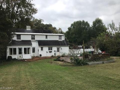 224 Edgedale Dr, High Point, NC 27262 photo 3