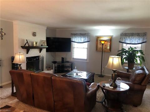 521 Impala Ave, High Point, NC 27265 photo 8
