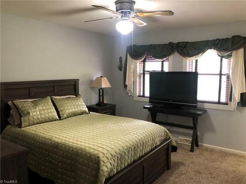 521 Impala Ave, High Point, NC 27265 photo 16