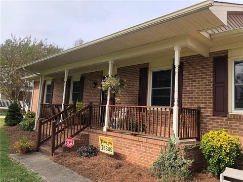 521 Impala Ave, High Point, NC 27265 photo 3