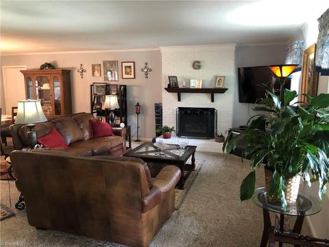 521 Impala Ave, High Point, NC 27265 photo 4