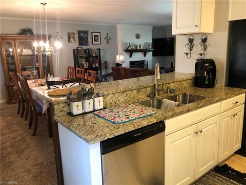 521 Impala Ave, High Point, NC 27265 photo 10