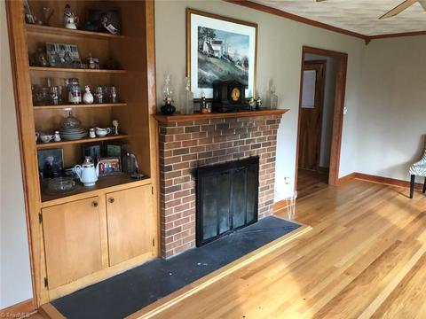 524 E Devon Dr, Mount Airy, NC 27030 photo 14