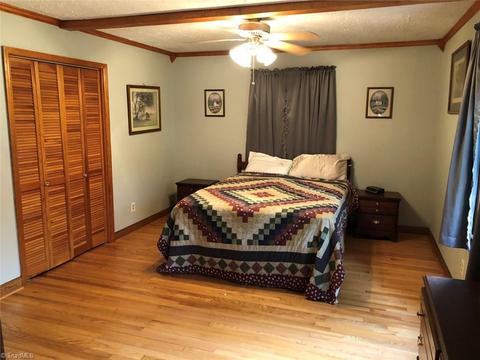 524 E Devon Dr, Mount Airy, NC 27030 photo 19