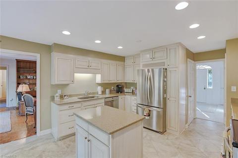1238 Devonshire Ave, High Point, NC 27262 photo 9