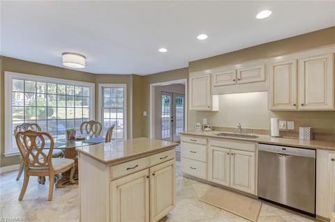 1238 Devonshire Ave, High Point, NC 27262 photo 10