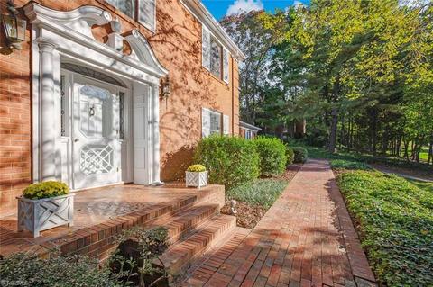 1238 Devonshire Ave, High Point, NC 27262 photo 2