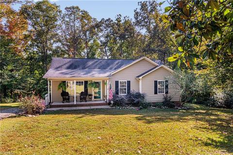 5297 Reddick View St, Trinity, NC 27370 photo 1