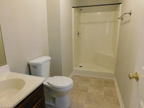 4004 Loch Mere Rd, High Point, NC 27265 photo 13