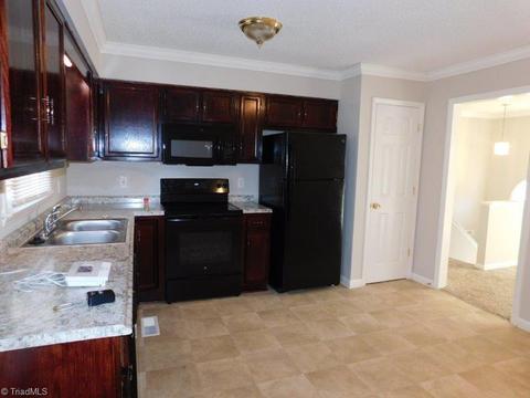 4004 Loch Mere Rd, High Point, NC 27265 photo 8