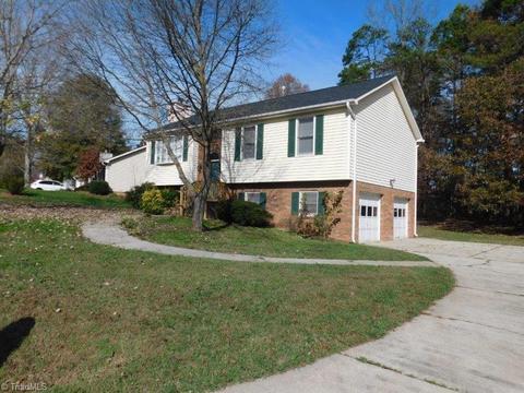 4004 Loch Mere Rd, High Point, NC 27265 photo 3