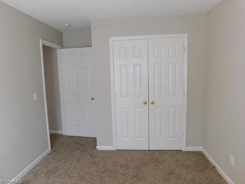 4004 Loch Mere Rd, High Point, NC 27265 photo 15