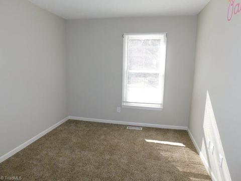 4004 Loch Mere Rd, High Point, NC 27265 photo 14