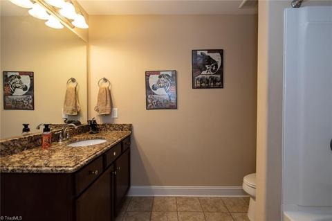 660 Nikyle Cir, High Point, NC 27265 photo 23