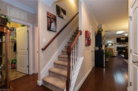 660 Nikyle Cir, High Point, NC 27265 photo 4