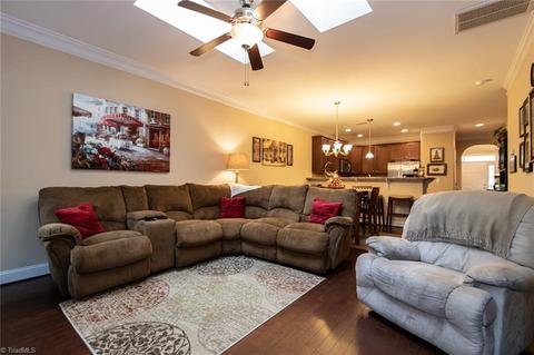 660 Nikyle Cir, High Point, NC 27265 photo 12