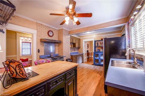 2633 Walker Ave, Greensboro, NC 27403 photo 10