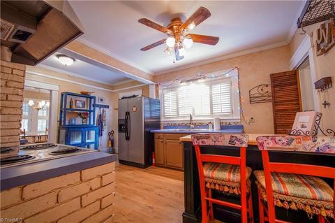 2633 Walker Ave, Greensboro, NC 27403 photo 11