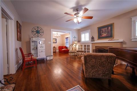 2633 Walker Ave, Greensboro, NC 27403 photo 3