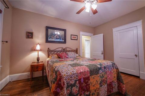 2633 Walker Ave, Greensboro, NC 27403 photo 14