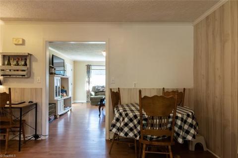 206-208 Pine St, Thomasville, NC 27360 photo 24