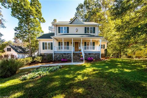 268 Montclair Dr, Advance, NC 27006 photo 3
