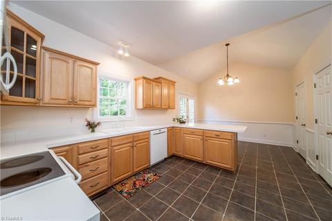 268 Montclair Dr, Advance, NC 27006 photo 12