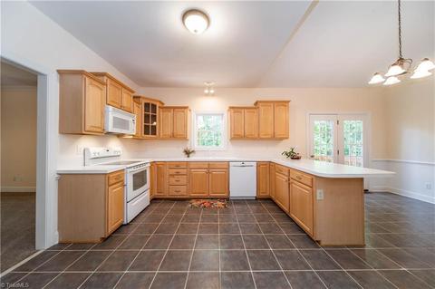 268 Montclair Dr, Advance, NC 27006 photo 11