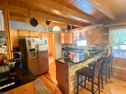 315 Old Forge Rd, Pilot Mountain, NC 27041 photo 8