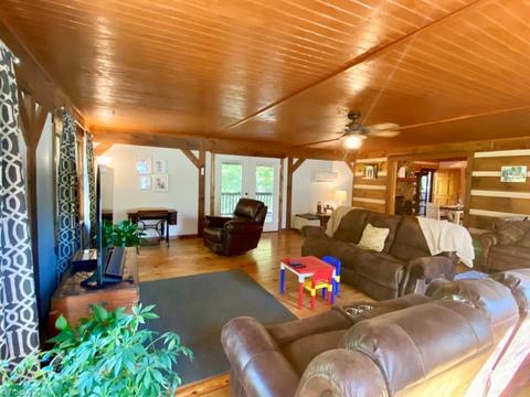 315 Old Forge Rd, Pilot Mountain, NC 27041 photo 14