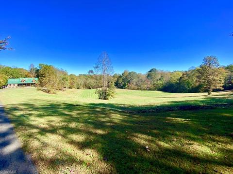 315 Old Forge Rd, Pilot Mountain, NC 27041 photo 35