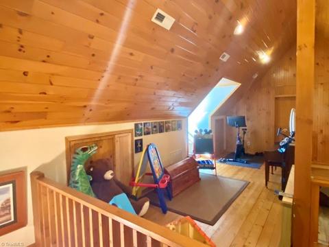 315 Old Forge Rd, Pilot Mountain, NC 27041 photo 15