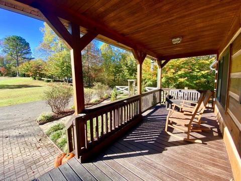 315 Old Forge Rd, Pilot Mountain, NC 27041 photo 5