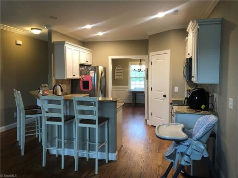 2289 High Bridge Rd, Pinnacle, NC 27043 photo 3