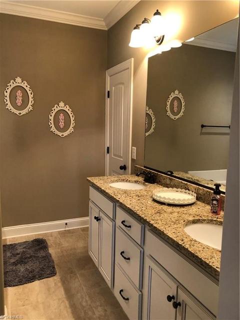 2289 High Bridge Rd, Pinnacle, NC 27043 photo 15