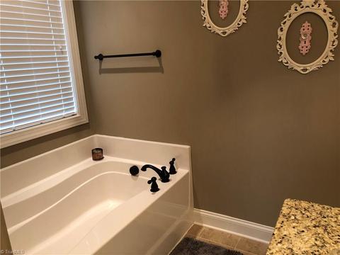 2289 High Bridge Rd, Pinnacle, NC 27043 photo 17