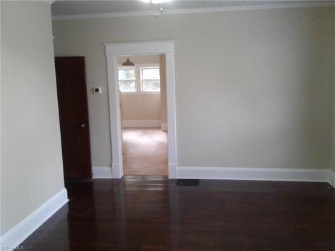 830 Circle Dr, High Point, NC 27262 photo 9