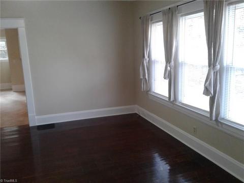 830 Circle Dr, High Point, NC 27262 photo 4