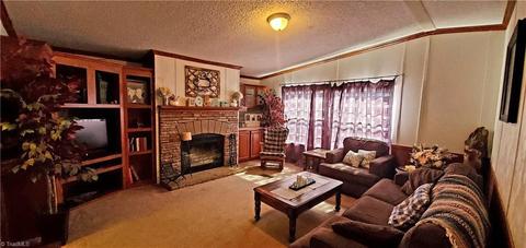 2918 Eagle Point Dr, Trinity, NC 27370 photo 23