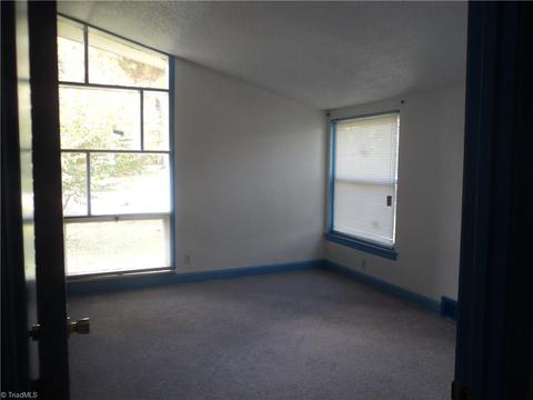 300 E Moore Ave, High Point, NC 27263 photo 4