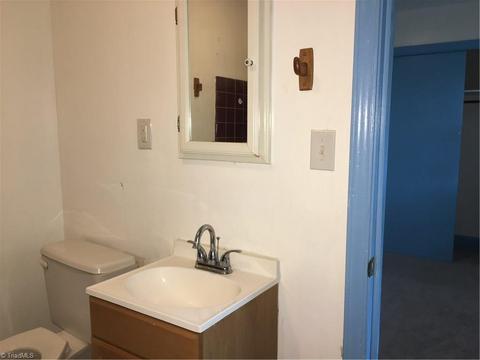 300 E Moore Ave, High Point, NC 27263 photo 14