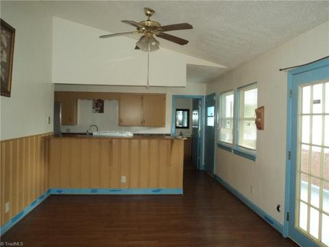 300 E Moore Ave, High Point, NC 27263 photo 6