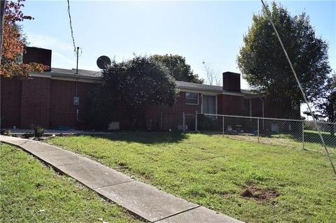 1391 E Memorial Hwy, Harmony, NC 28634 photo 4