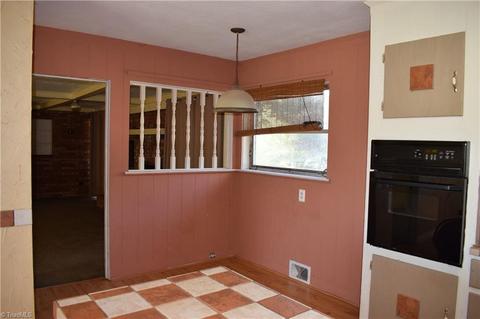 1391 E Memorial Hwy, Harmony, NC 28634 photo 22